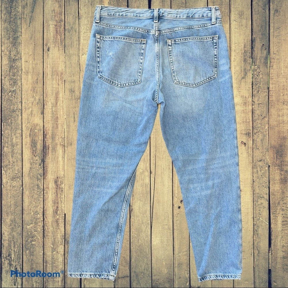 TOPSHOP Hayden Boyfriend Ripped Denim Jeans - Picture 5 of 9